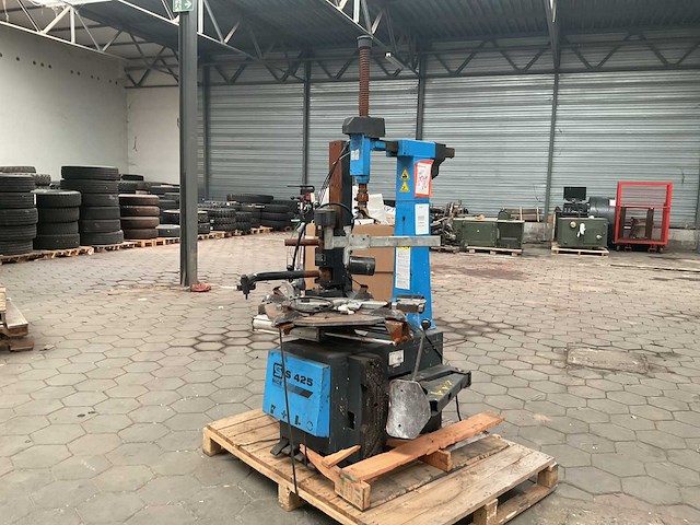 2007 sice s425 banden de-en montageapparaat - afbeelding 1 van  10