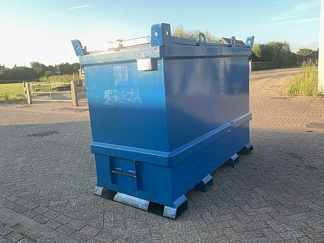 2007 tolsma diesel brandstoftank - afbeelding 2 van  9