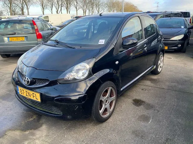 2007 toyota aygo 1.0-12v + personenauto - afbeelding 1 van  13