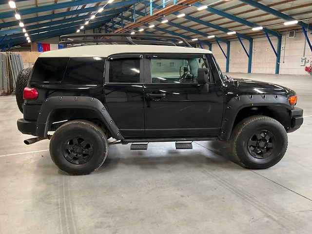 2007 toyota fj cruiser 4x4 personenauto - afbeelding 20 van  25