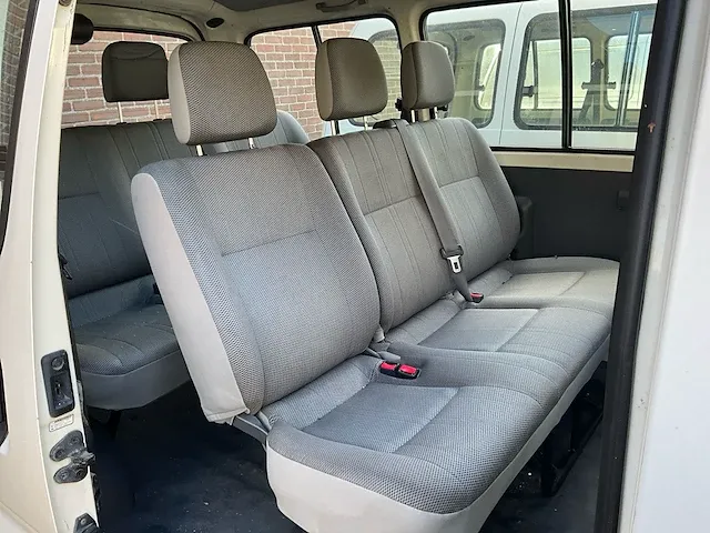 2007 toyota hiace 2,5 d-4d kwb 8 pers bedrijfswagen - afbeelding 4 van  6