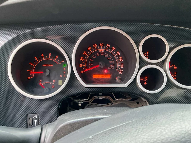 2007 toyota tundra bedrijfswagen - afbeelding 16 van  38