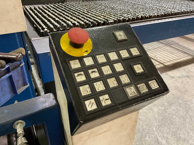 2007 trumpf trulaser 3030 lasersnijmachine - afbeelding 15 van  55