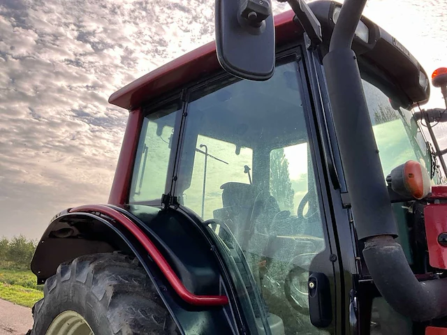 2007 valtra n91 vierwielaangedreven landbouwtractor - afbeelding 24 van  35