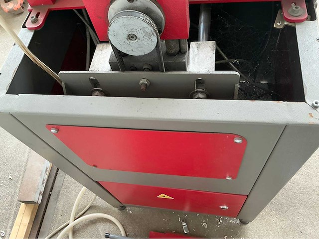 2007 veratec slotfreesmachine - afbeelding 8 van  9