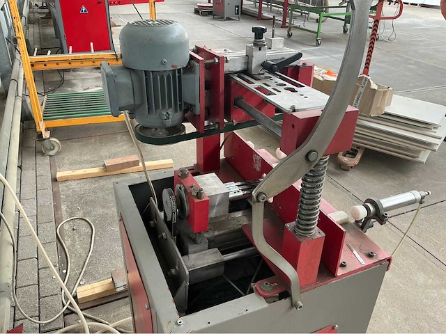 2007 veratec slotfreesmachine - afbeelding 9 van  9