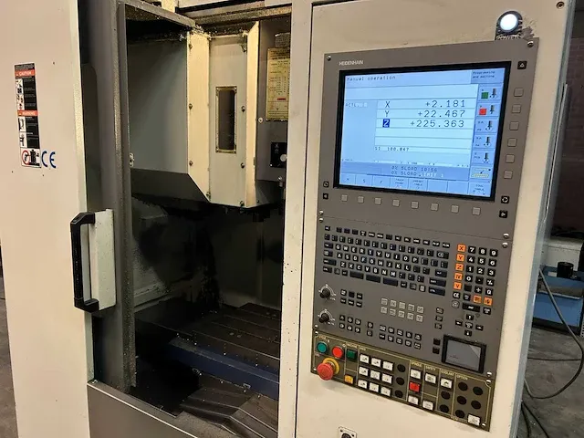 2007 ycm xv 560a cnc bewerkingscentrum - afbeelding 11 van  15