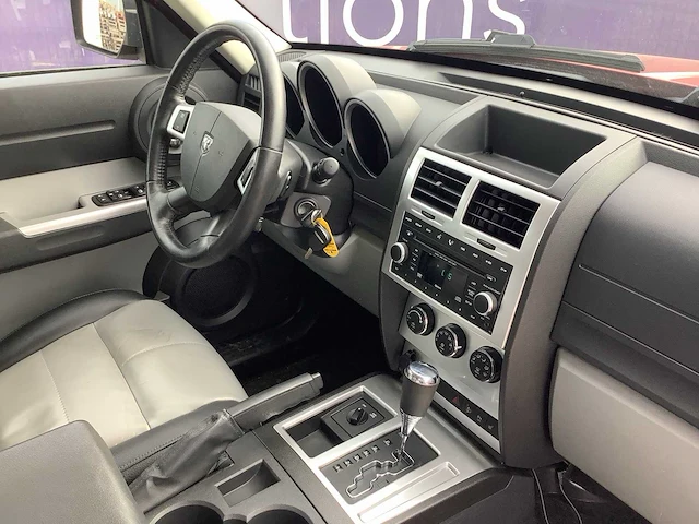 2008 - dodge - nitro - 3.7 v6 sxt - personenauto - afbeelding 14 van  16