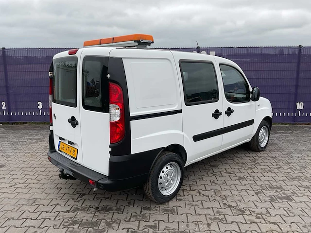 2008 - fiat - doblò - 1.6 cng comfort - bedrijfswagen - afbeelding 3 van  13