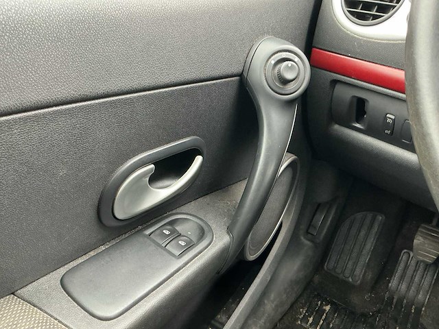 2008 - renault - clio - 1.5 dci dynamique s - personenauto - afbeelding 4 van  14