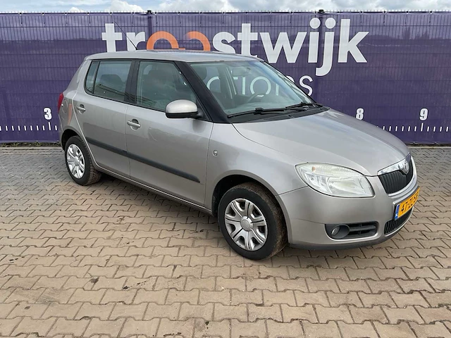 2008 - skoda - fabia - 1.4-16v ambiente - personenauto - afbeelding 5 van  12