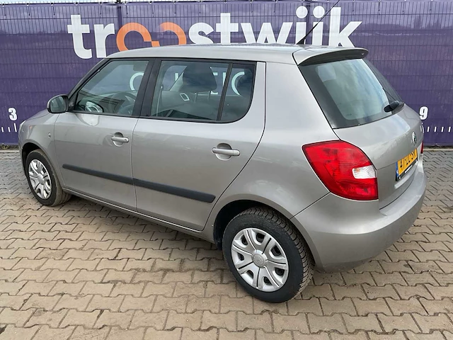 2008 - skoda - fabia - 1.4-16v ambiente - personenauto - afbeelding 6 van  12