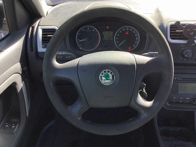 2008 - skoda - roomster - 1.4-16v navigator - personenauto - afbeelding 12 van  12