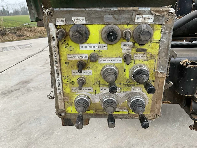 2008 amac axl2 bloembollenrooier - afbeelding 20 van  34