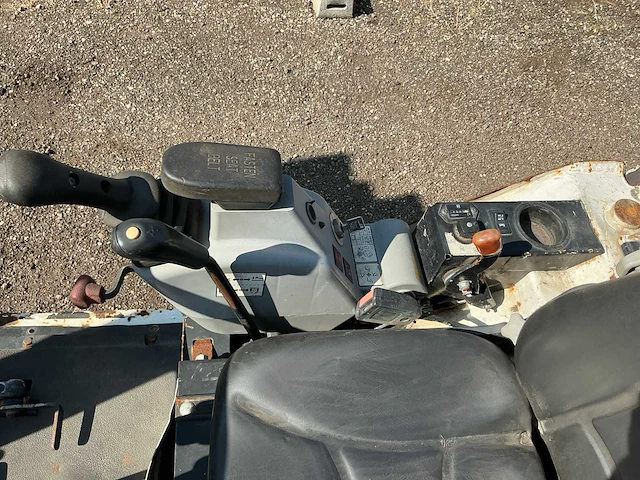 2008 bobcat 323k minigraafmachine - afbeelding 7 van  16