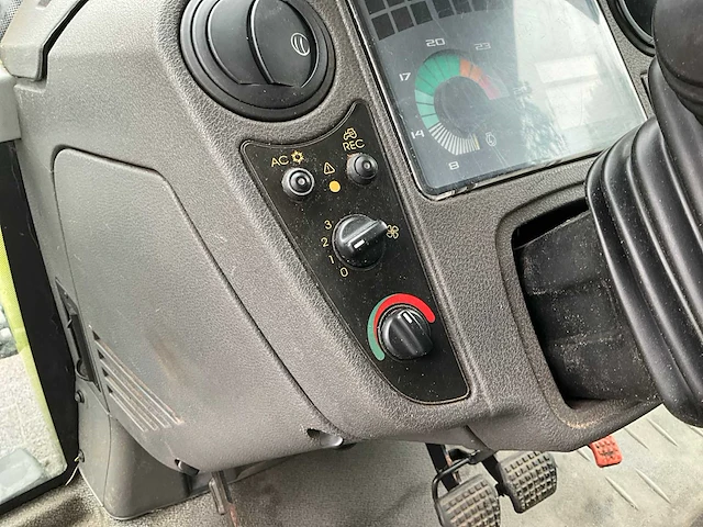 2008 claas ares 567 atz vierwielaangedreven landbouwtractor - afbeelding 14 van  41
