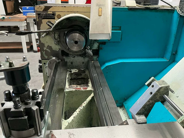 2008 colchester 600lathes master 3250 v/s universele draaibank - afbeelding 9 van  18