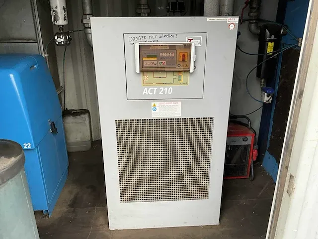 2008 compair compressorruimte in zeecontainer - afbeelding 42 van  45