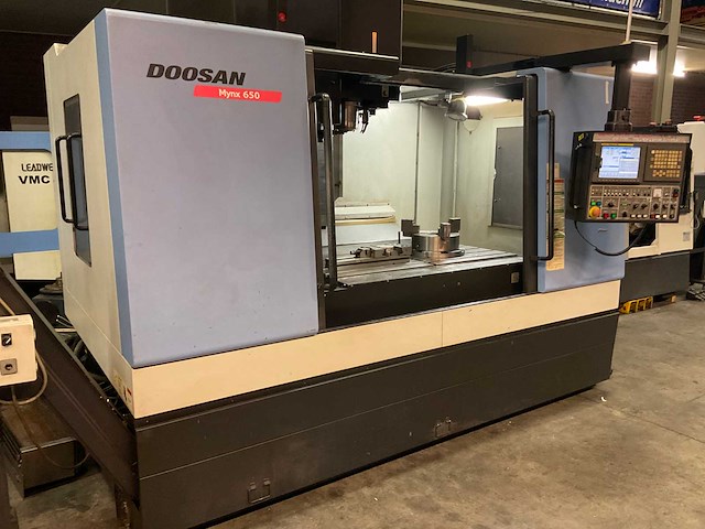 2008 doosan mynx 650 cnc universeel machinecentrum - afbeelding 1 van  14