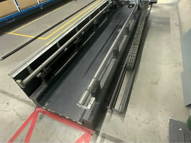 2008 elumatec dg 104-02 dubbele verstekzaagmachine. - afbeelding 10 van  29
