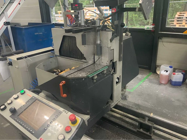 2008 elumatec dg 104-02 dubbele verstekzaagmachine. - afbeelding 16 van  29