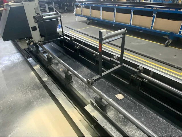 2008 elumatec dg 104-02 dubbele verstekzaagmachine. - afbeelding 23 van  29