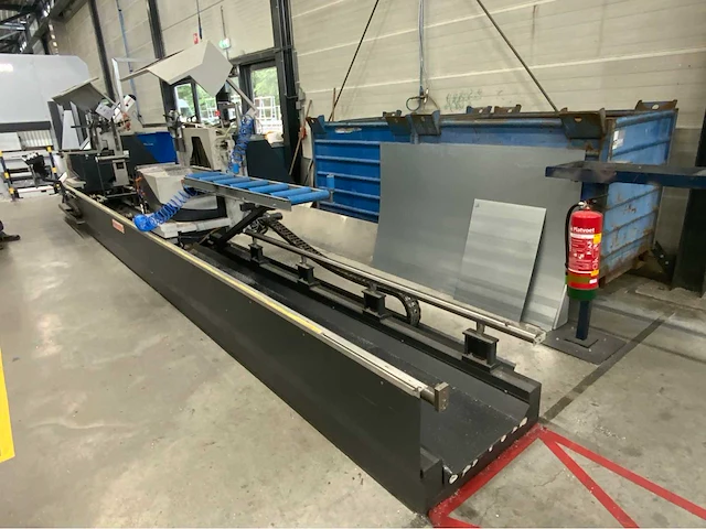 2008 elumatec dg 104-02 dubbele verstekzaagmachine. - afbeelding 3 van  29