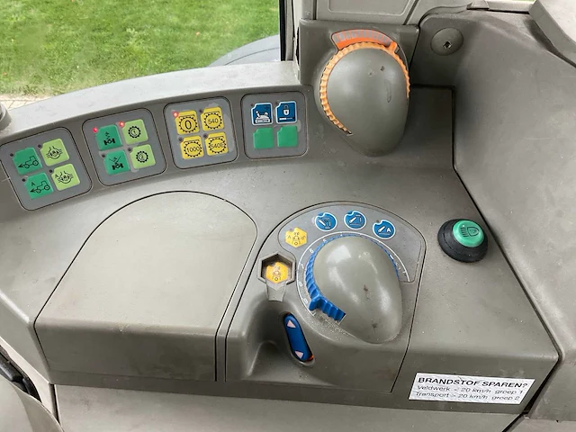 2008 fendt 412 vario tms vierwielaangedreven landbouwtractor - afbeelding 31 van  42