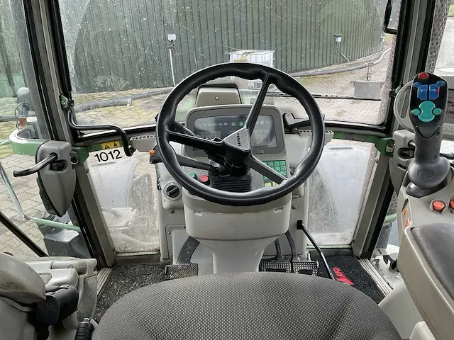 2008 fendt 412 vario vierwielaangedreven landbouwtractor - afbeelding 8 van  25