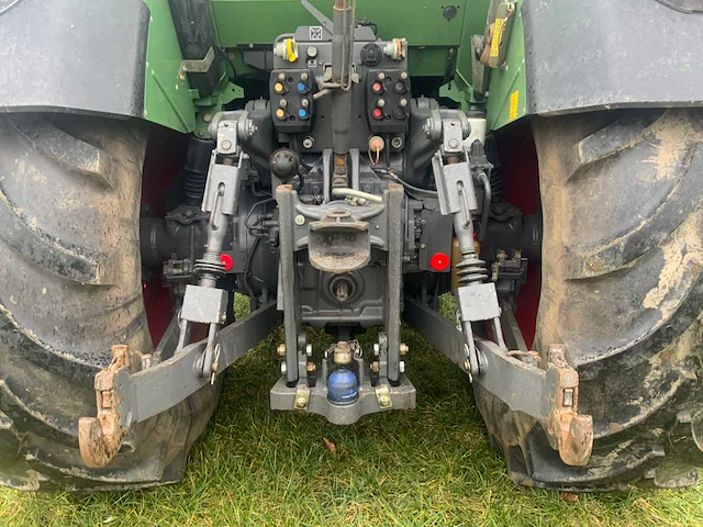 2008 fendt 412 vario vierwielaangedreven landbouwtractor - afbeelding 9 van  39
