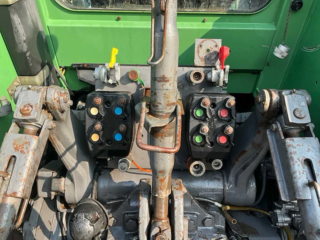 2008 fendt 818 vario tms vierwielaangedreven landbouwtractor - afbeelding 26 van  37