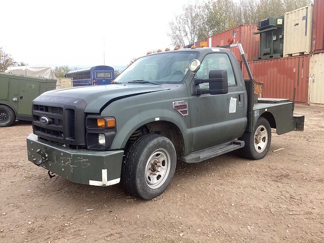 2008 ford bobtail f350 xl super duty bedrijfswagen - afbeelding 1 van  13