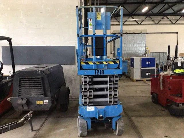 2008 genie gs-3232 schaarhoogwerker - afbeelding 3 van  5