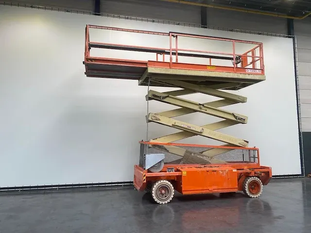 2008 holland lift q-135el18 schaarhoogwerker - afbeelding 12 van  23
