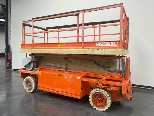 2008 holland lift q-135el18 schaarhoogwerker - afbeelding 18 van  23