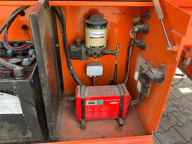 2008 holland lift q-135el24 hoogwerker - afbeelding 18 van  34