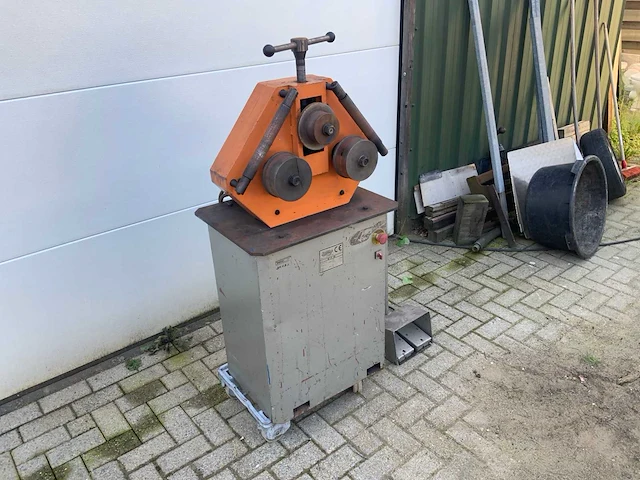 2008 huvema mip30 profielbuigmachine - afbeelding 1 van  6