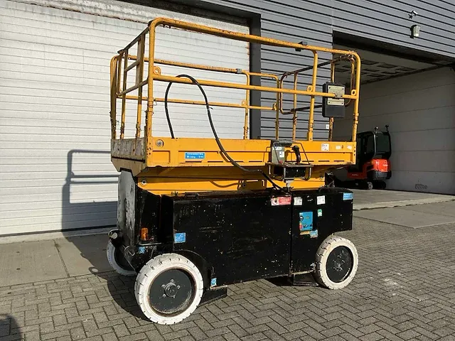 2008 iteco it 12151 hoogwerker - afbeelding 1 van  13