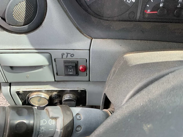 2008 iveco daily 40c15/t 3.0 16v bedrijfswagen met velhuizen opbouw en hmf laadkraan - afbeelding 48 van  55