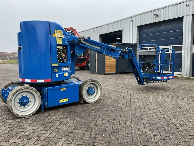 2008 jlg e300ajp hoogwerker - afbeelding 15 van  18
