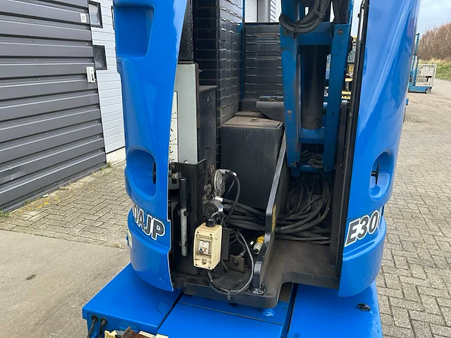 2008 jlg e300ajp hoogwerker - afbeelding 13 van  15