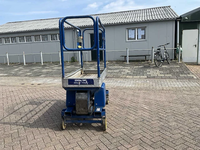 2008 jlg powertower hoogwerker - afbeelding 2 van  8