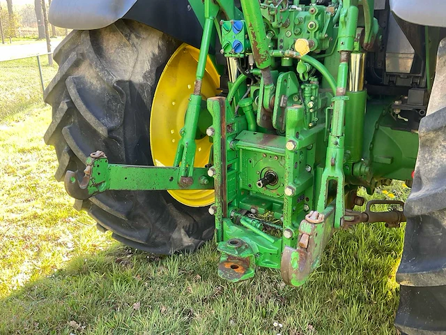 2008 john deere 6130 vierwielaangedreven landbouwtractor - afbeelding 5 van  25