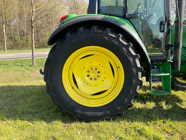 2008 john deere 6130 vierwielaangedreven landbouwtractor - afbeelding 9 van  25