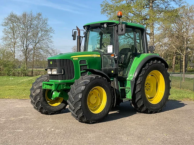 2008 john deere 6130 vierwielaangedreven landbouwtractor - afbeelding 12 van  25