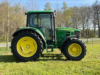 2008 john deere 6130 vierwielaangedreven landbouwtractor - afbeelding 23 van  25