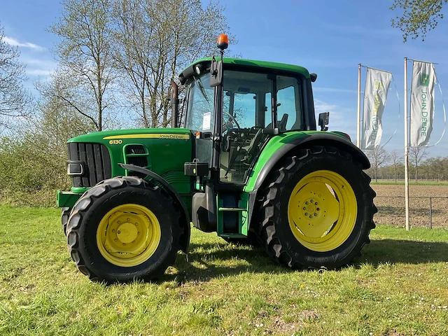 2008 john deere 6130 vierwielaangedreven landbouwtractor - afbeelding 24 van  25