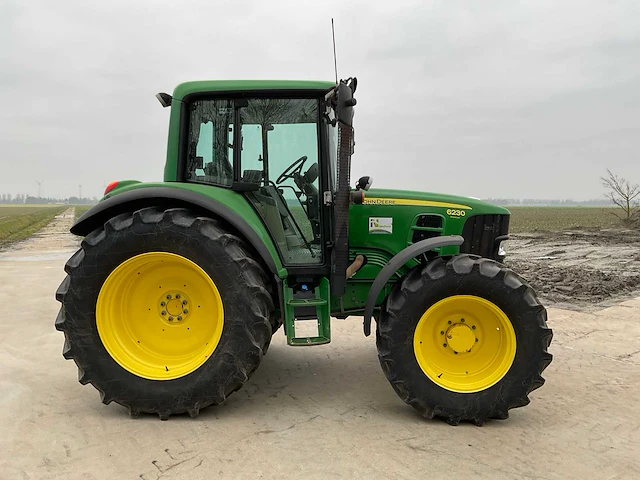 2008 john deere 6230 vierwielaangedreven landbouwtractor - afbeelding 28 van  33