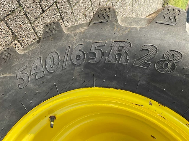 2008 john deere 6830 premium vierwielaangedreven landbouwtractor met maaiarm - afbeelding 24 van  49