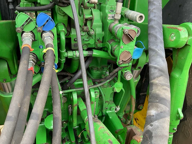 2008 john deere 6830 premium vierwielaangedreven landbouwtractor met maaiarm - afbeelding 28 van  49